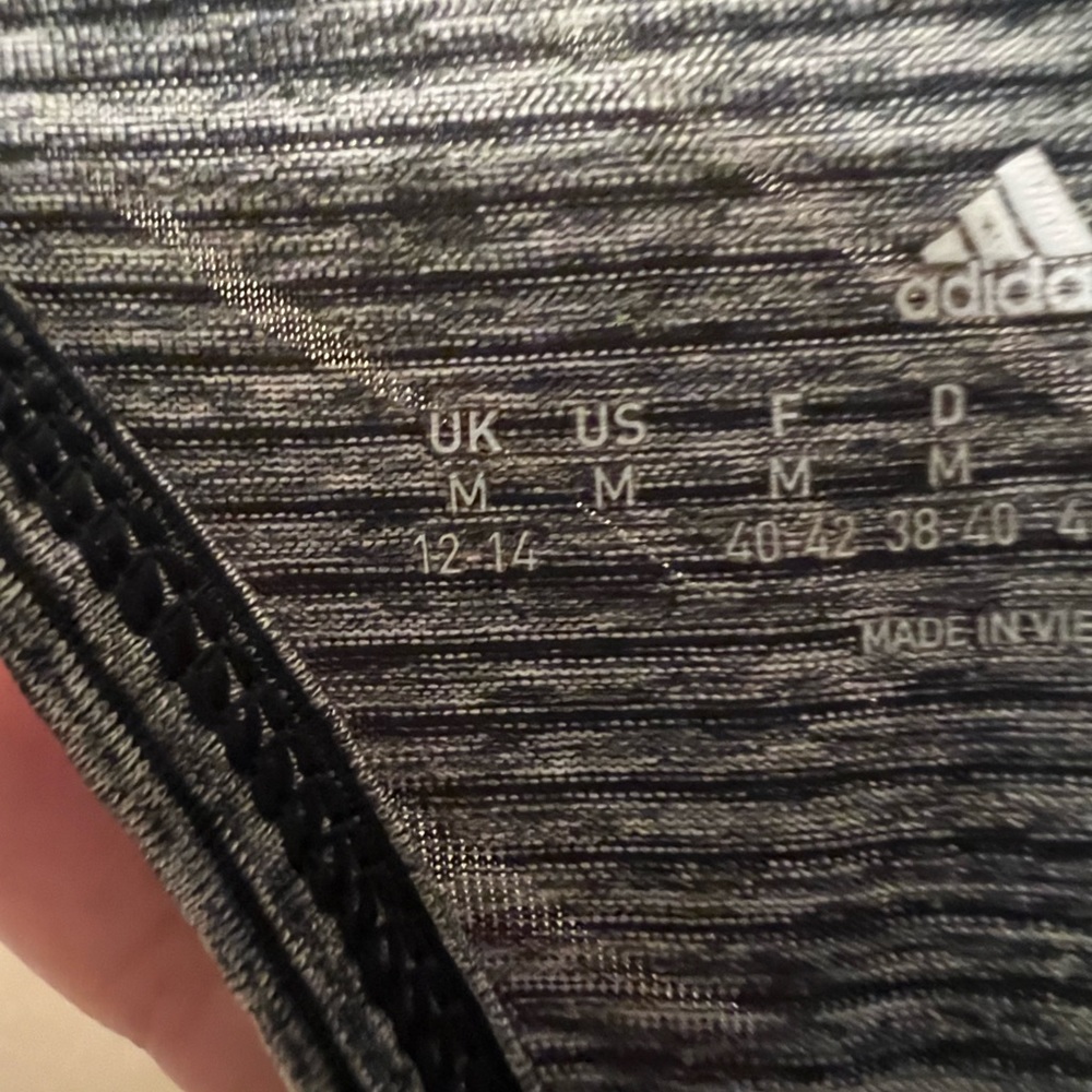 Adidas Racerback Tank SZ M - Picture 2 of 3